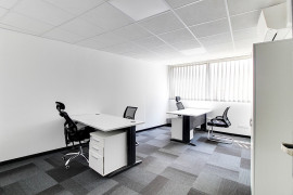 
                                                                                        Location
                                                                                         BUREAUX EQUIPES LYON