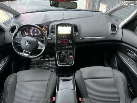 
                                                                                        Voiture
                                                                                         BUSINESS