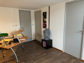 
                                                                                        Location
                                                                                         Cabinet indépendant de 15 m2 dans Centre de Thérap