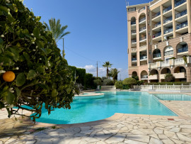 
                                                                                        Vente
                                                                                         Cannes-la Bocca - Petit 3 pièces de 38 m2 situé à proximité des plages