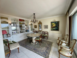 Vente
CANNES, Montfleury : Grand appartement, terrasses, vue mer, pisc