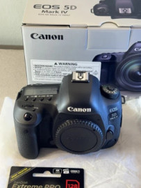 
                                                                                        Photo
                                                                                         Canon EOS 5D Mark IV