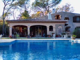 
                                                                                        Vente
                                                                                         CENTRE VAR VILLA 350 M² sur 1.6HA