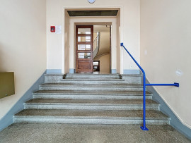 
                                                                                        Vente
                                                                                         CENTRE-VILLE DE SAINT-LÔ, Appartement avec garage 