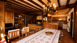 
                                                                                        Vente
                                                                                         CHALET D'EXCEPTION à la Morte– 190 m²  Vue panoramique – Studio indépendant – Alpe du Grand Serre