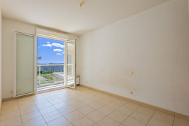 
                                                                                        Vente
                                                                                         Chamant 3 pièces et Garages