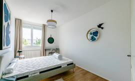 
                                                                                        Colocation
                                                                                         Chambre 1 -  1 chambre disponible en colocation