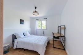 
                                                                                        Colocation
                                                                                         Chambre 1 -  1 chambre disponible en colocation