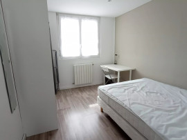 
                                                                                        Colocation
                                                                                         Chambre 10m² à pessac