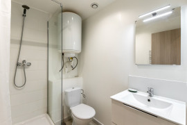 
                                                                                        Location
                                                                                         Chambre 12m² - Quartier Notre-Dame-Du-Mont