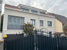 
                                                                                        Colocation
                                                                                         Chambre à Louer dans une agreable Maison