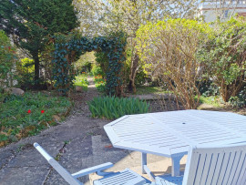 
                                                                                        Colocation
                                                                                         Chambre avec SDB et WC privés dans maison coliving