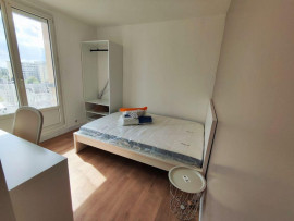 
                                                                                        Colocation
                                                                                         Chambre dans appartement 4 pièces 75m²