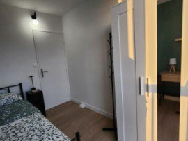 
                                                                                        Colocation
                                                                                         Chambre dans coloc 80m² moderne et lumineuse