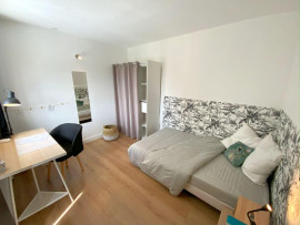 
                                                                                        Colocation
                                                                                         Chambre dans coloc de filles