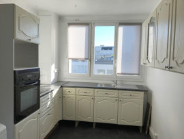 
                                                                                        Colocation
                                                                                         Chambre dans T3 Hyper centre TOURS Jean Jaures