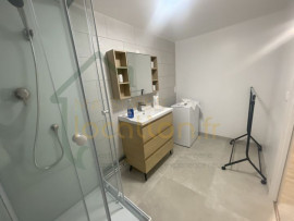 Location
Chambre dans un superbe appartement meublé et rénové dans une belle résidence de standing.