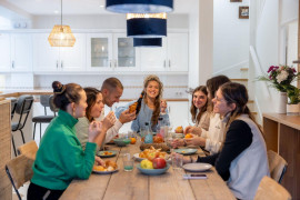 
                                                                                        Colocation
                                                                                         Chambre dans une maison à La Garenne-Colombes