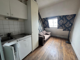 
                                                                                        Vente
                                                                                         Chambre de service à rafraichir - Ranelagh