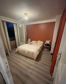 
                                                                                        Colocation
                                                                                         Chambre dispo dans belle coloc 72m²