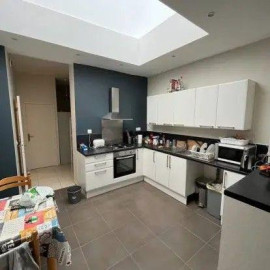 
                                                                                        Colocation
                                                                                         Chambre dispo dans colocation 144m² de 5 personnes