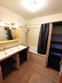 
                                                                                        Colocation
                                                                                         Chambre en colocation à Lormont