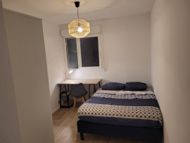 Colocation
Chambre en colocation à Mérignac