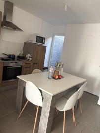 
                                                                                        Colocation
                                                                                         Chambre en colocation avec salle de bain privée