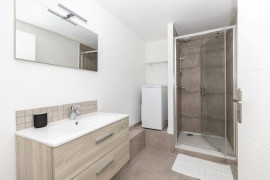 
                                                                                        Colocation
                                                                                         CHAMBRE EN COLOCATION - Quartier Préfecture