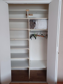 
                                                                                        Colocation
                                                                                         Chambre meublée dans grande maison calme et jardin