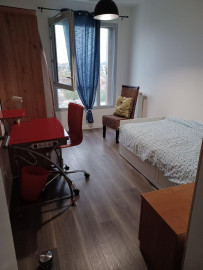 
                                                                                        Colocation
                                                                                         Chambre meublée en colocation conviviale