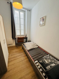 
                                                                                        Colocation
                                                                                         Chambres dans superbe coloc 70m² à Marseille