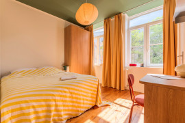 
                                                                                        Location
                                                                                         Chambres privées avec sdb en coliving - Centre