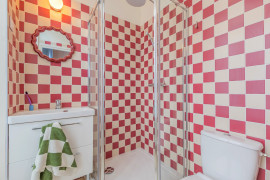 
                                                                                        Location
                                                                                         Chambres privées avec sdb en coliving - Centre