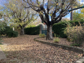 
                                                                                        Vente
                                                                                         CHARLEVAL Maison T6, 110 m² en R+1 , garage