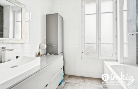 
                                                                                        Vente
                                                                                         Charmant 2 pièces entre le RER E et le Métro 15