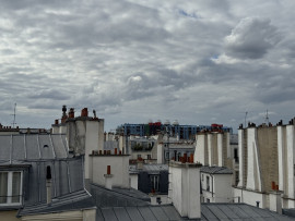 
                                                                                        Vente
                                                                                         CHARMANT 2 PIECES LE MARAIS - 50m2 au sol