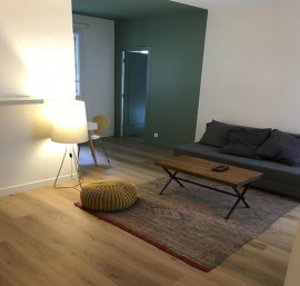 
                                                                                        Location
                                                                                         Charmant 2 pièces Meublé Paris 18