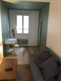
                                                                                        Location
                                                                                         Charmant 2 pièces Meublé Paris 18