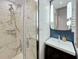 
                                                                                        Location
                                                                                         Charmant 2 Pièces Meublé, Récemment Rénové - Route de la Reine, Boulogne