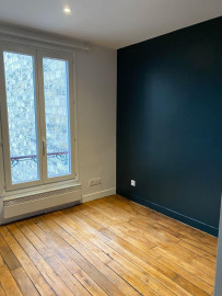 
                                                                                        Location
                                                                                         Charmant 2 pièces quartier Epinettes-Bessières