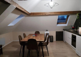 
                                                                                        Location
                                                                                         Charmant 3P meublé 70m² au sol et 47m² carrez