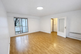 
                                                                                        Vente
                                                                                         Charmant Appartement 2 Pièces avec Parking à Neuilly-sur-Seine