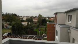 
                                                                                        Location
                                                                                         Charmant appartement T3 avec terrasse et parking