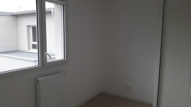 
                                                                                        Location
                                                                                         Charmant appartement T3 avec terrasse et parking