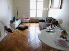 
                                                                                        Location
                                                                                         Charmant deux pièces de 43 m2, idéalement situé.