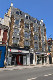 Vente
Charmant Duplex T3 à Meudon : dernier étage, vue imprenable