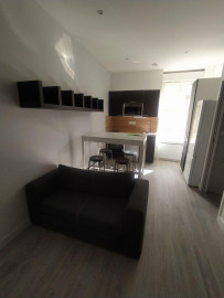 
                                                                                        Location
                                                                                         Charmant meublé récemment réhabilité