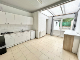 Location
Charmant studio avec cour privative