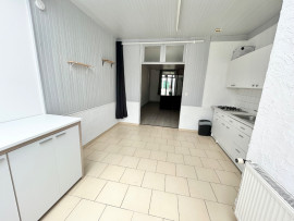 Location
Charmant studio avec cour privative